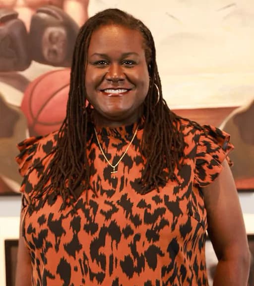 Ashley Preston from Comedian