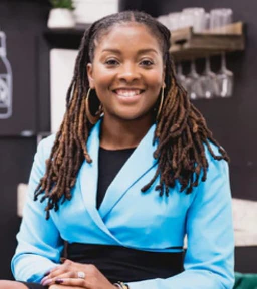 Ashley Rawlinson from HERitage Wines