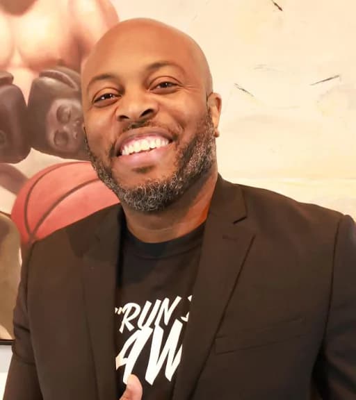 FunnyMaine Johnson from Comedian